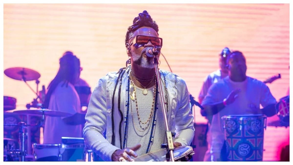 Carlinhos Brown reencontra o grupo Timbalada e ressalta sua importância à música