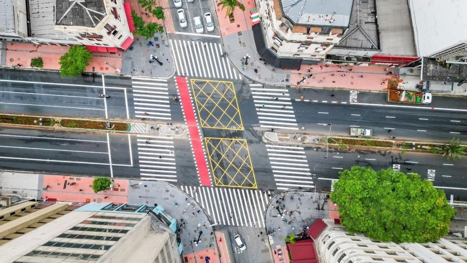 São Paulo tem bairro em cratera de meteoro, cachoeiras e visão 360°da cidade