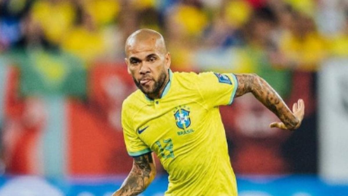 Daniel Alves é detido em Barcelona após ser acusado de assédio sexual