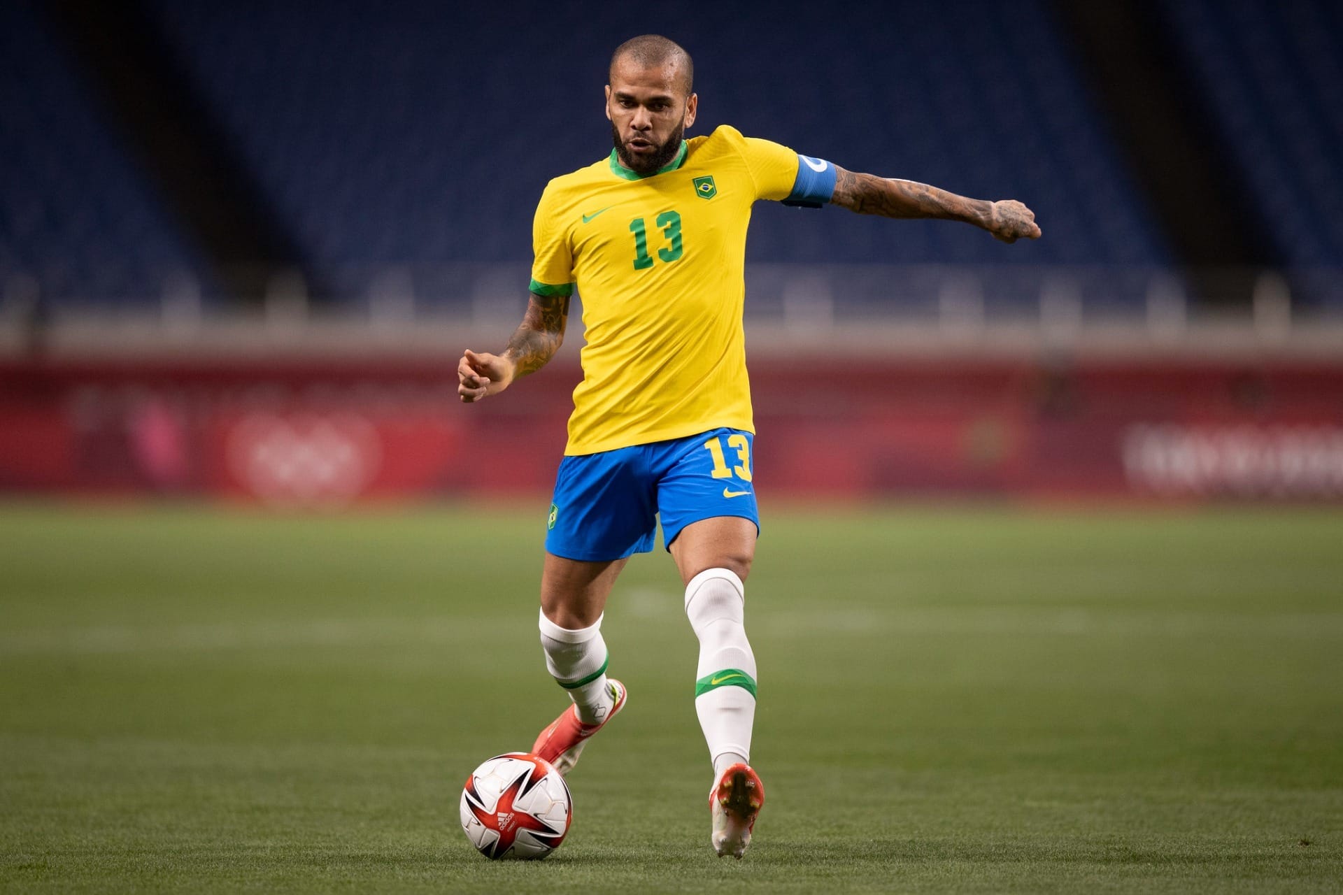 O que se sabe sobre a detenção de Dani Alves na Espanha?