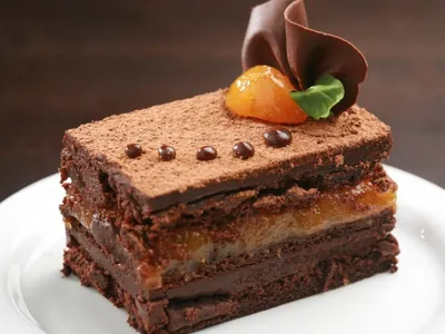 Torta Sacher: aprenda a fazer doce de chocolate com geleia de damasco