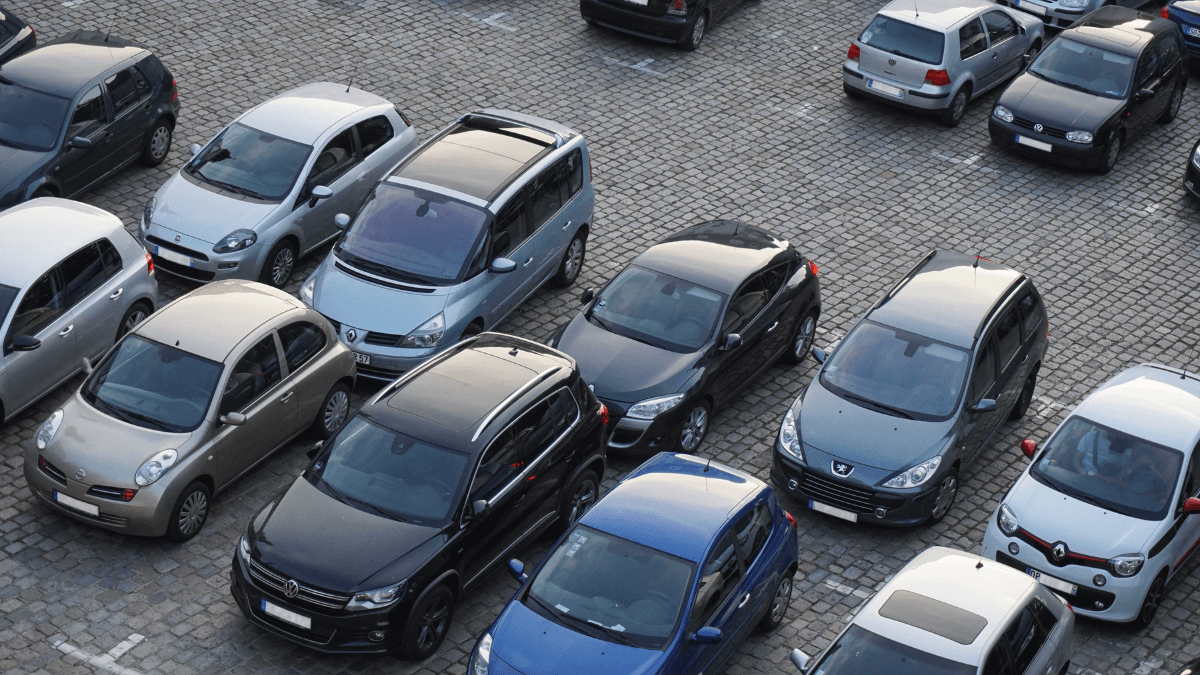 Se liga no golpe do falso estacionamento