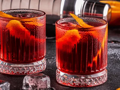 Negroni com catuaba: aprenda "versão brasileira" de drink que é sucesso