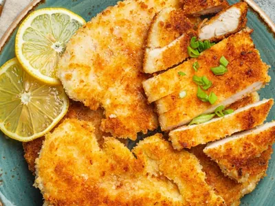 Filé de frango perfeito: aprenda a fazer empanado crocante em 15 minutos
