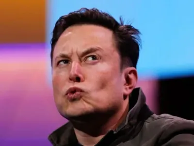 Elon Musk pode se tornar o primeiro trilionário do planeta nesta sexta