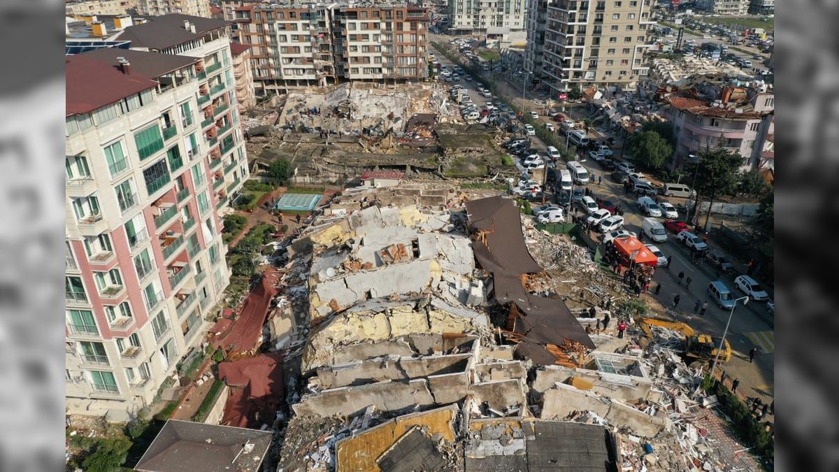 Número de mortos após terremoto pode passar de 20 mil na Turquia e na Síria