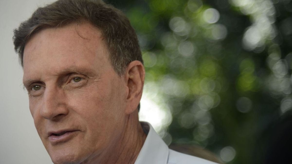 TSE derruba inelegibilidade e libera Crivella para concorrer às eleições