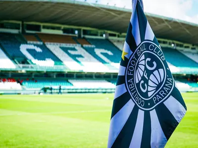 Coritiba e Bahia fazem jogo isolado do Brasileirão; veja provável escalação