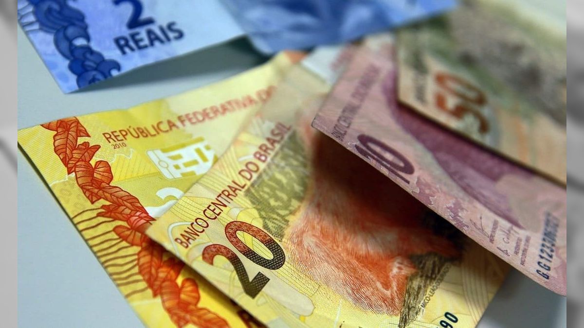 Banco Central reduz taxa Selic pela primeira vez em três anos