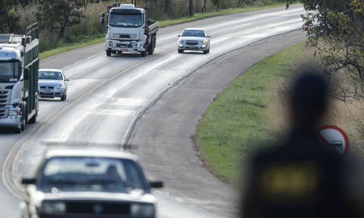 Brasil corre risco de apagão logístico por falta de caminhoneiros