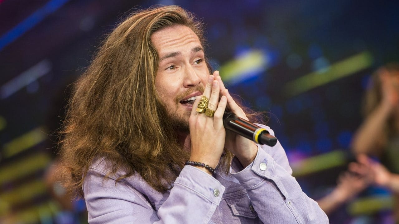 Vitor Kley diz que perdoaria traição e ganha apoio no Faustão: "Bem resolvido"