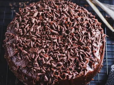 Brigadeirão perfeito: aprenda a fazer receita prática da chef Carole Crema