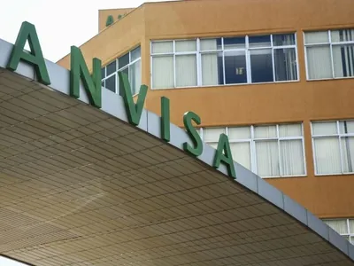 Anvisa aprova novo medicamento para enxaqueca; entenda