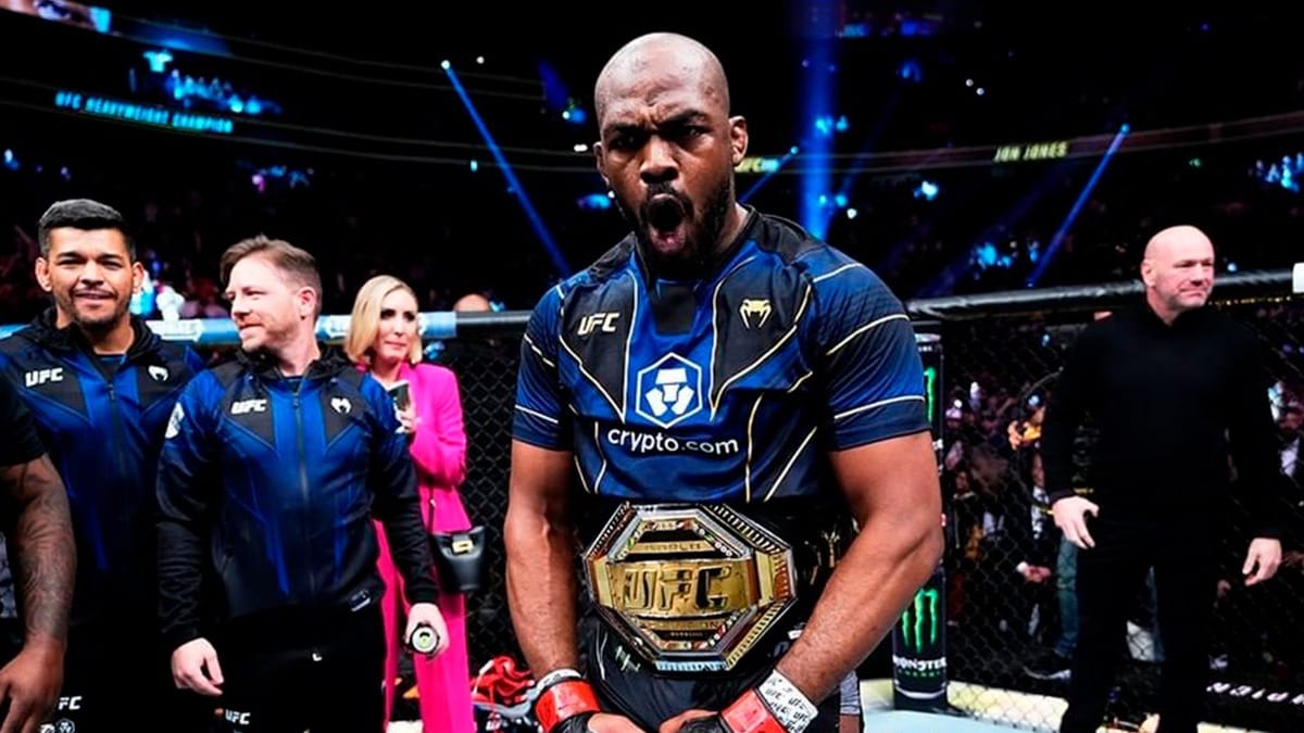 Aos 37 anos, Jon Jones se aposenta do UFC com 12 defesas de cinturão e polêmicas