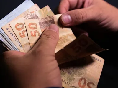 Banco Central reduz a taxa Selic para 14,75%