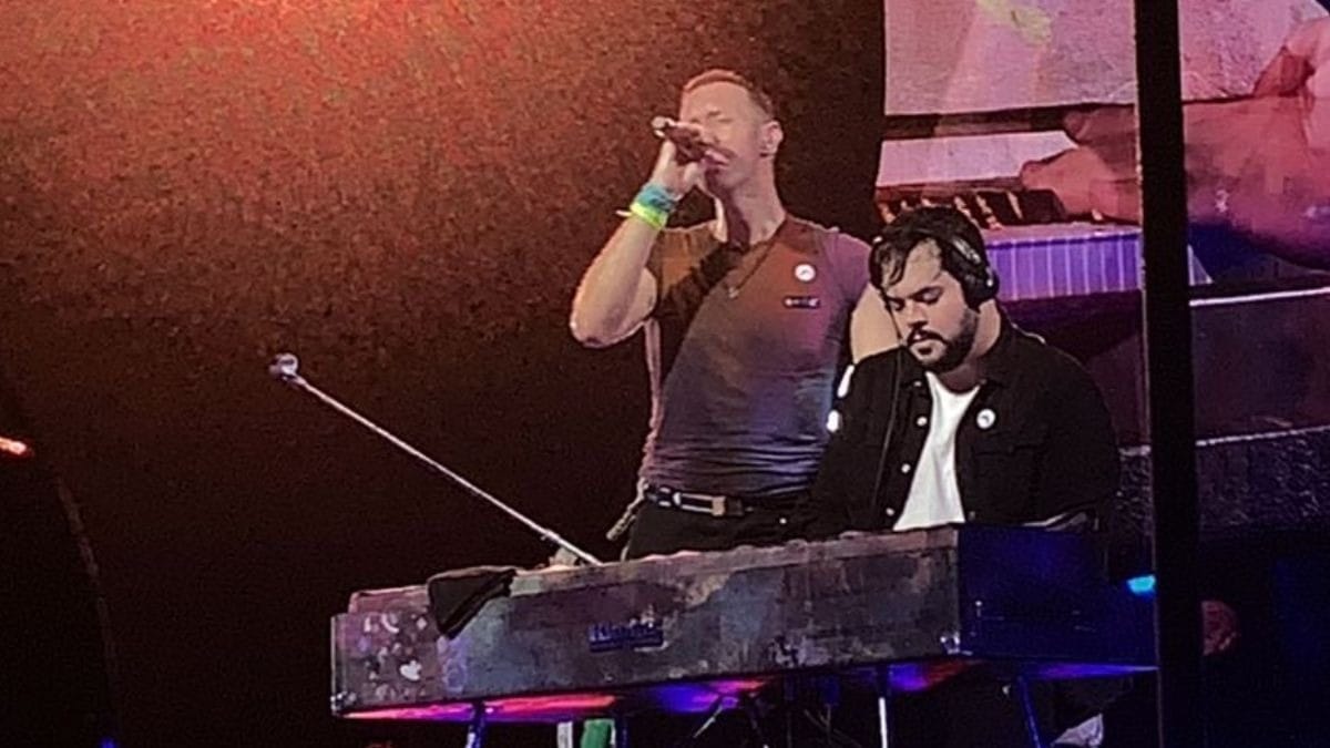 'Foi um choque': fã de Coldplay conta como foi tocar com Chris Martin em show