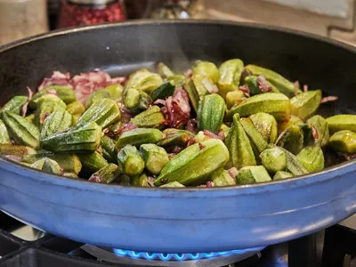 Qual a melhor maneira de comer quiabo? Aprenda receitas deliciosas