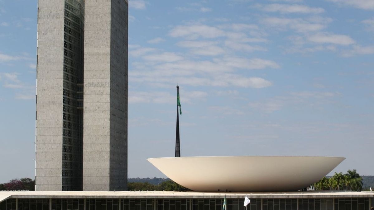 Quais cargos serão eleitos em 2026? Entenda a função de cada um - QTU Questões do Universo