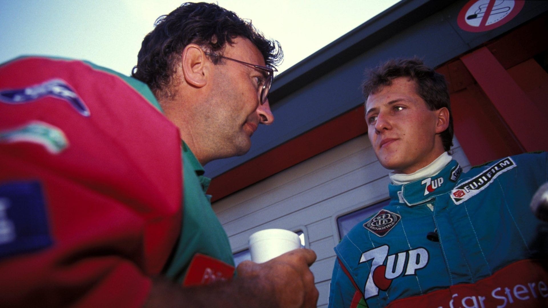 Ex-chefe de Schumacher na F1 diz que esposa de alemão vive "como prisioneira"