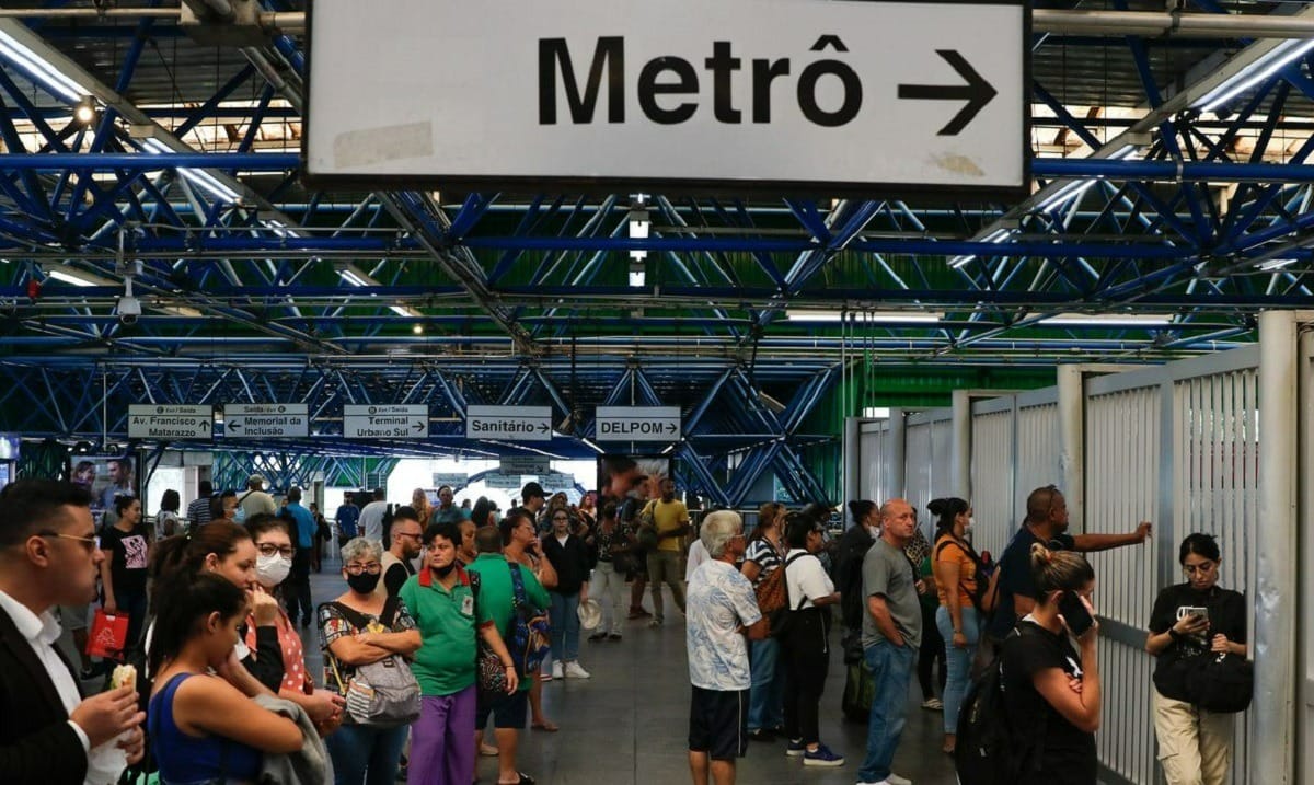 Após assembleia, sindicato aprova fim da greve do Metrô de São Paulo