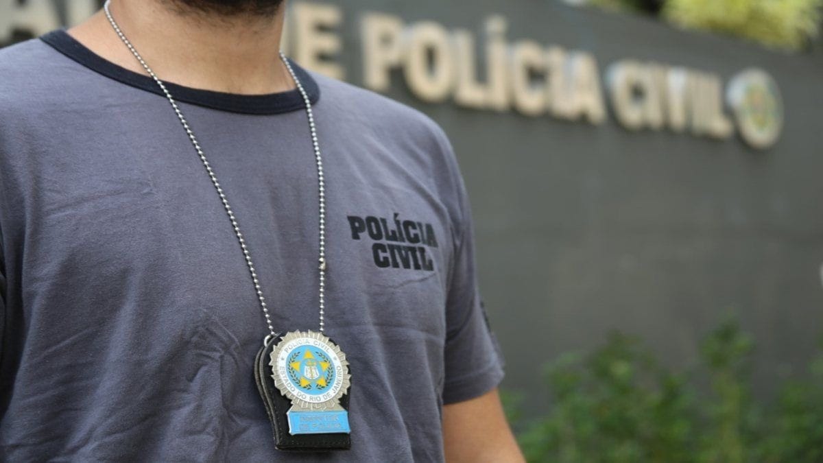 Polícia prende em flagrante quatro pessoas por venda de medicamentos sem receita