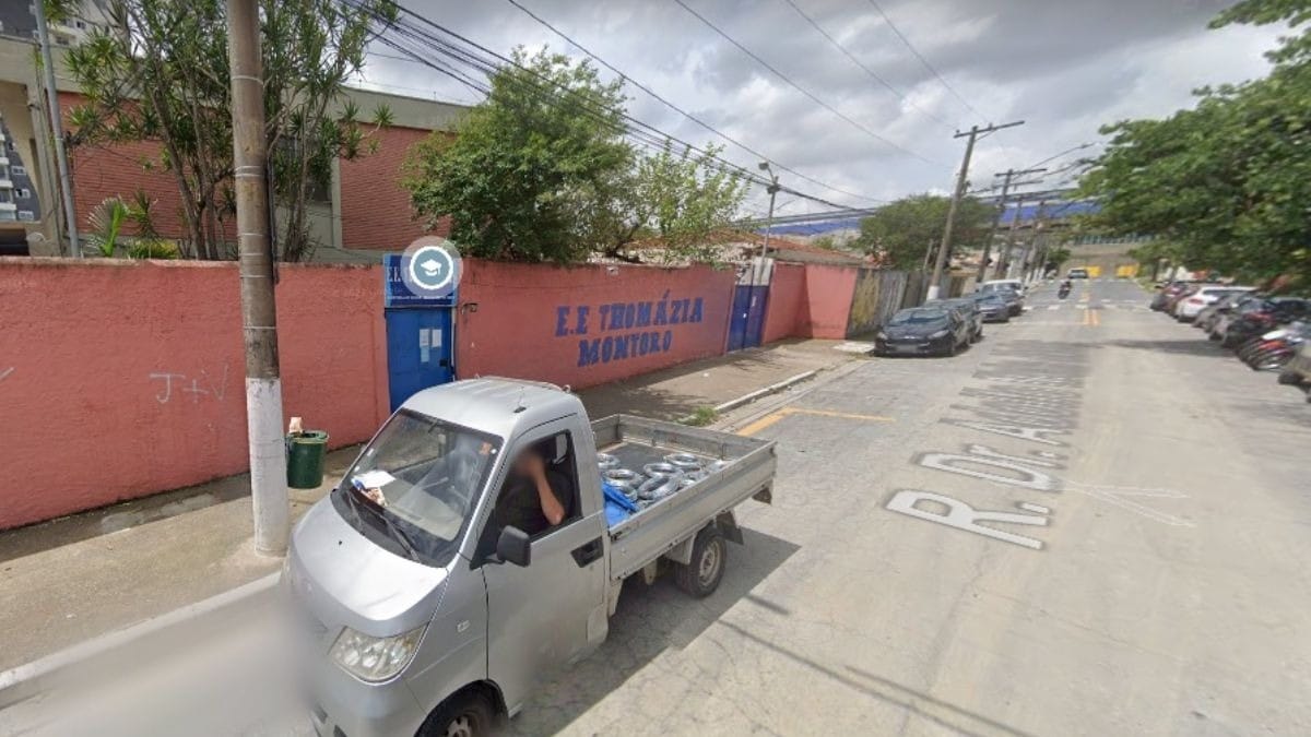 Professora morre após ser esfaqueada por aluno de 13 anos em escola de SP