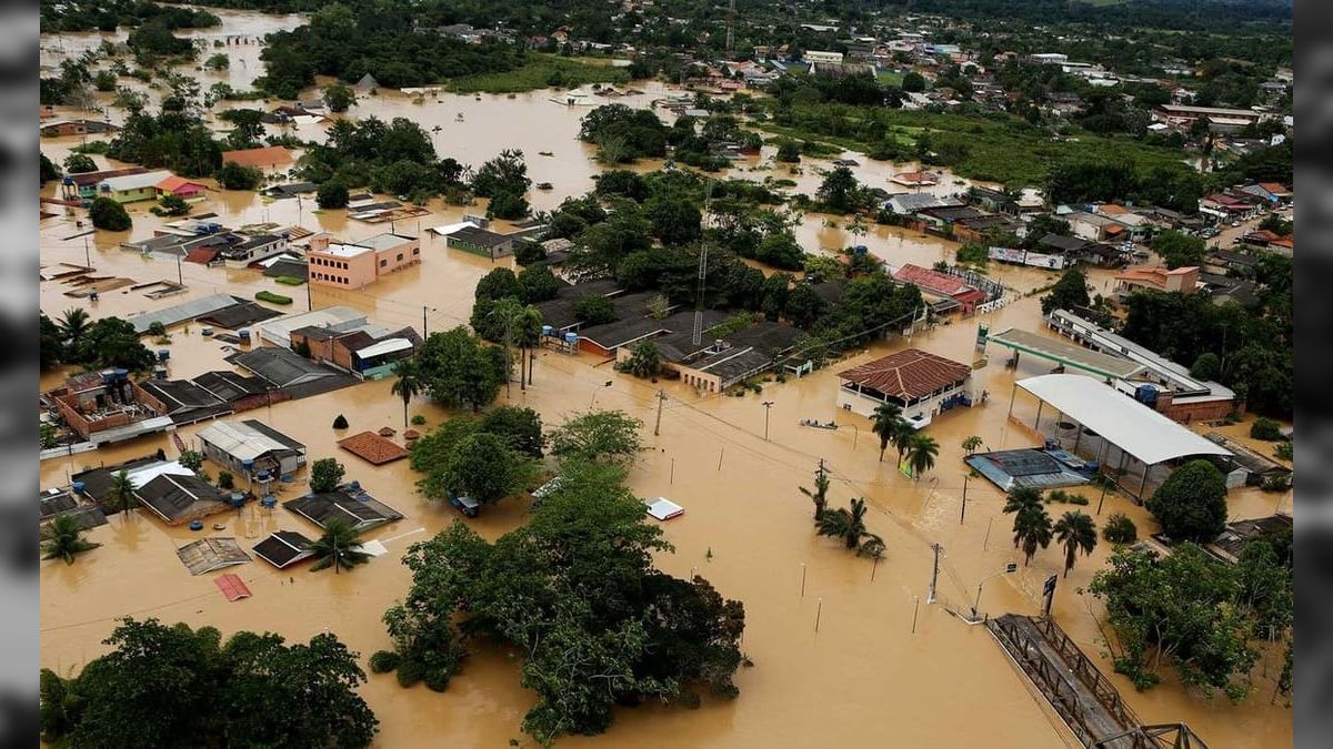 Cheia do Rio Acre afeta mais de 20 bairros e 2,2 mil pessoas em Rio Branco