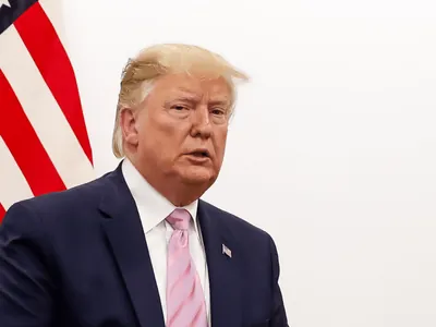 Jornow: Donald Trump se apresenta à Justiça de Nova York