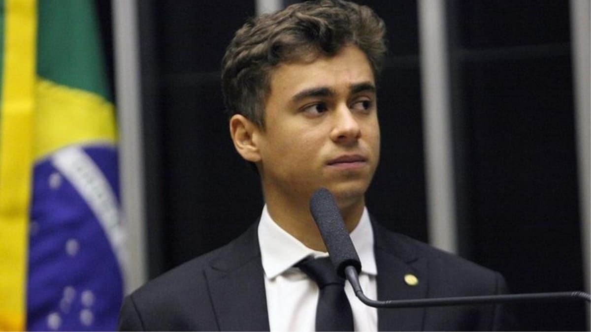 Nikolas Ferreira critica decisão de Moraes de proibir uso de celular em visita a Bolsonaro