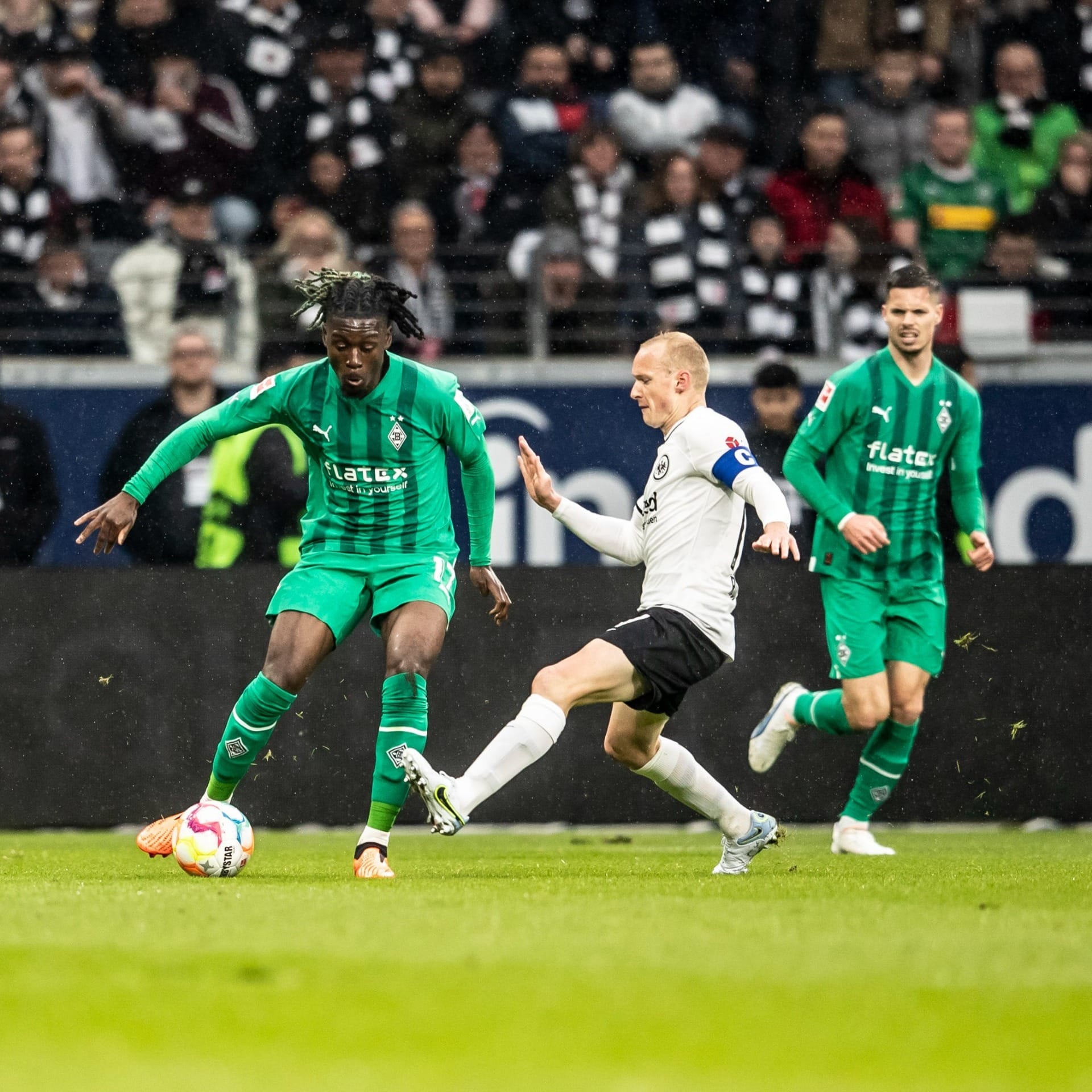 Eintracht Frankfurt arranca empate com o Borussia Monchengladbach
