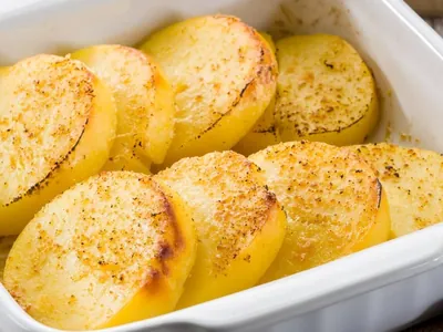 Nhoque alla romana: massa leve é feita com semolina e cozida no leite; aprenda