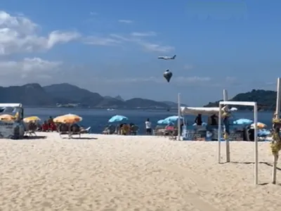 Balão cai em área de rota do Santos Dumont e coloca em risco segurança de voos