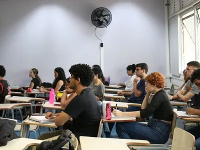 Fuvest e Vunesp alteram calendário dos vestibulares 2027; veja datas