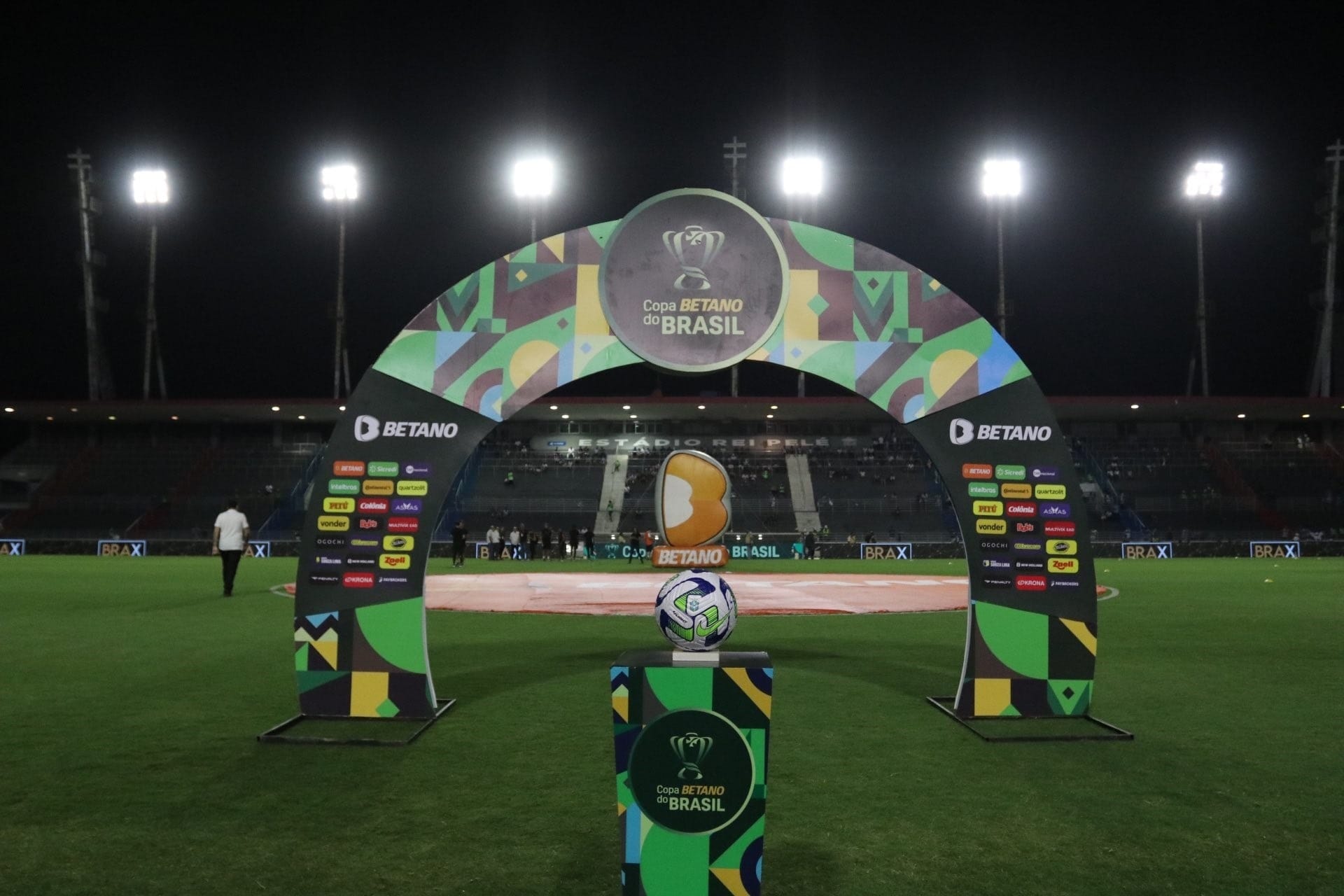 Copa do Brasil: Botafogo e Corinthians lideram ranking de times mais caros nas quartas de final