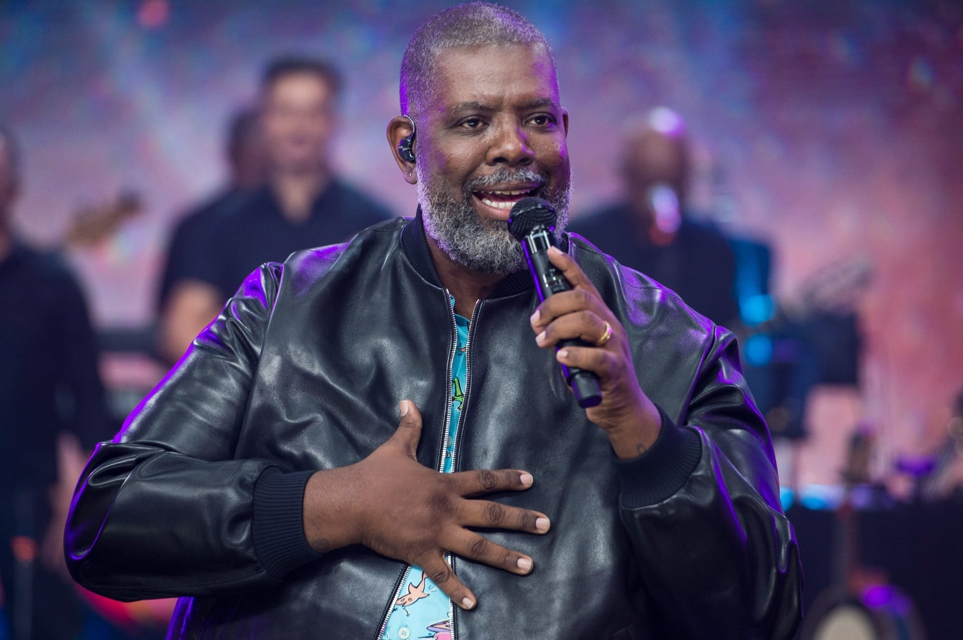 Pericles Musical Péricles condena o preconceito entre gêneros musicais: