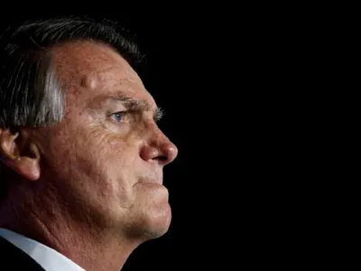 Relatora da CPMI pede indiciamento de Jair Bolsonaro por 4 crimes