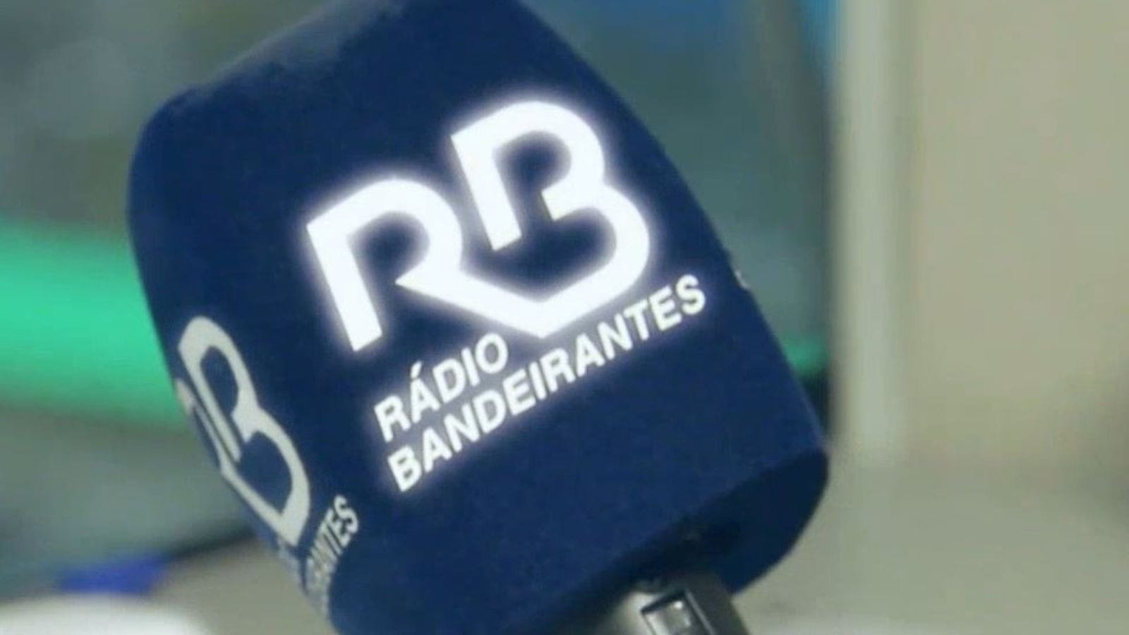 Rádio Bandeirantes completa 86 anos