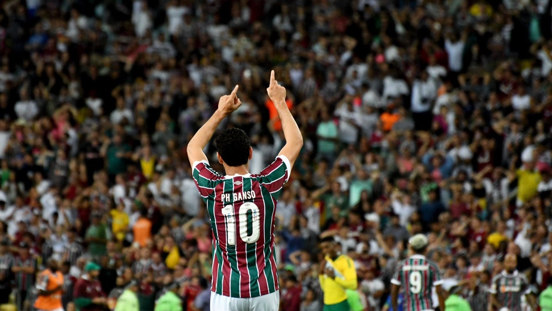 Paulo Henrique Ganso se reapresenta ao CT do Fluminense após diagnóstico de miocardite