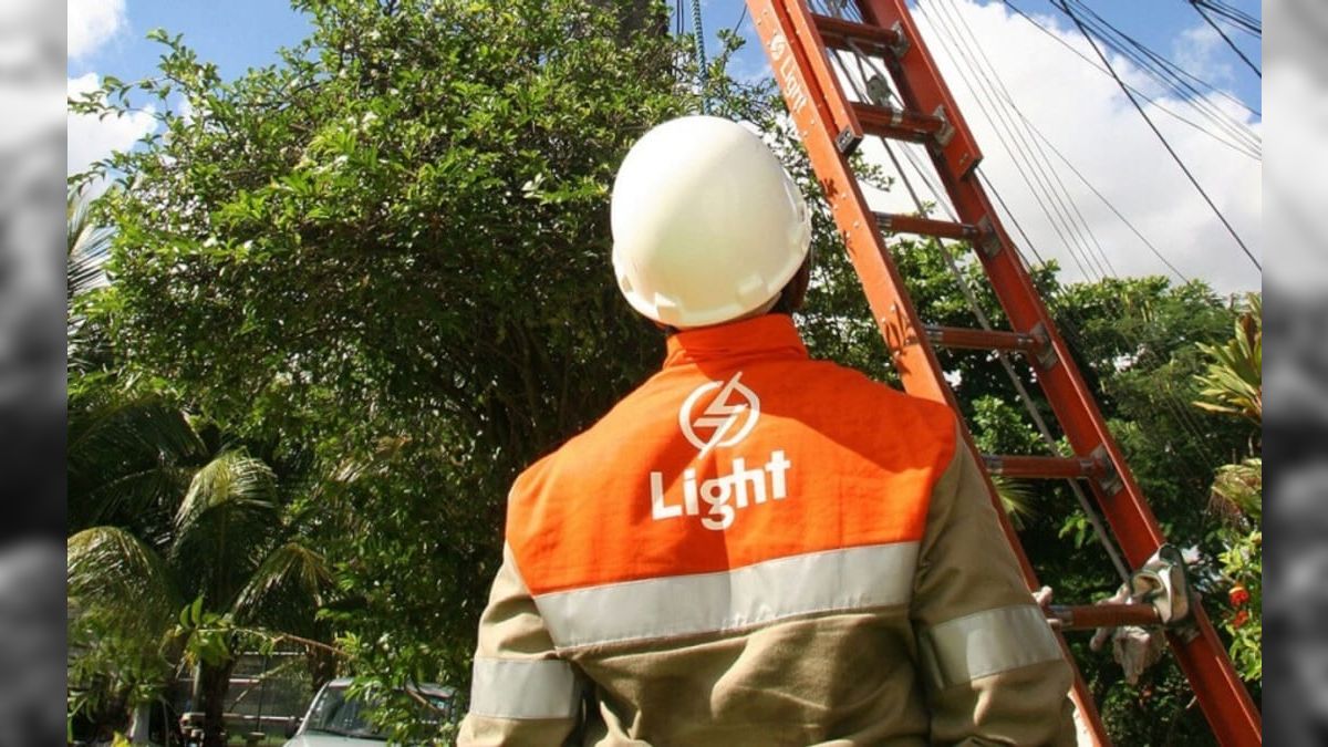 Mais de 10 mil clientes da Light ficam sem energia na Barra da Tijuca