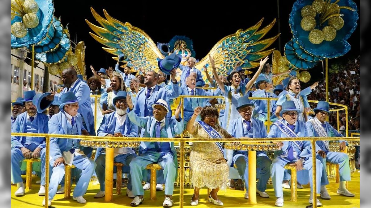 Desfile de 100 anos da Portela