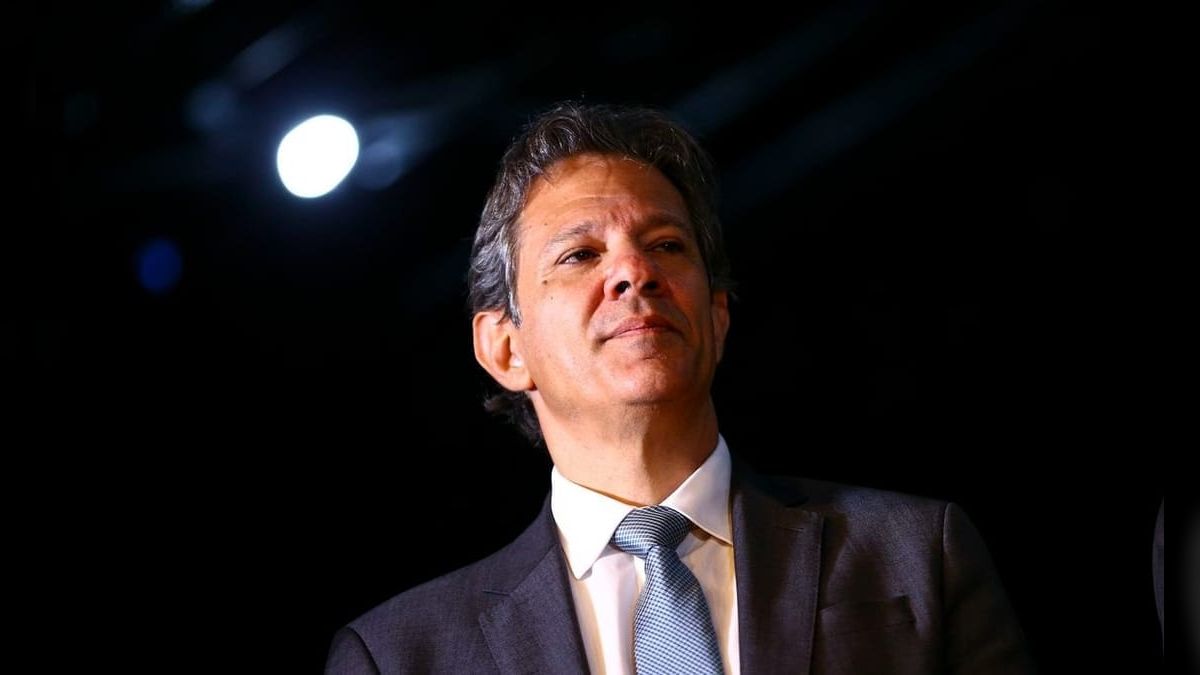 Correios: Haddad diz que privatização não é caminho, mas sim reestruturação
