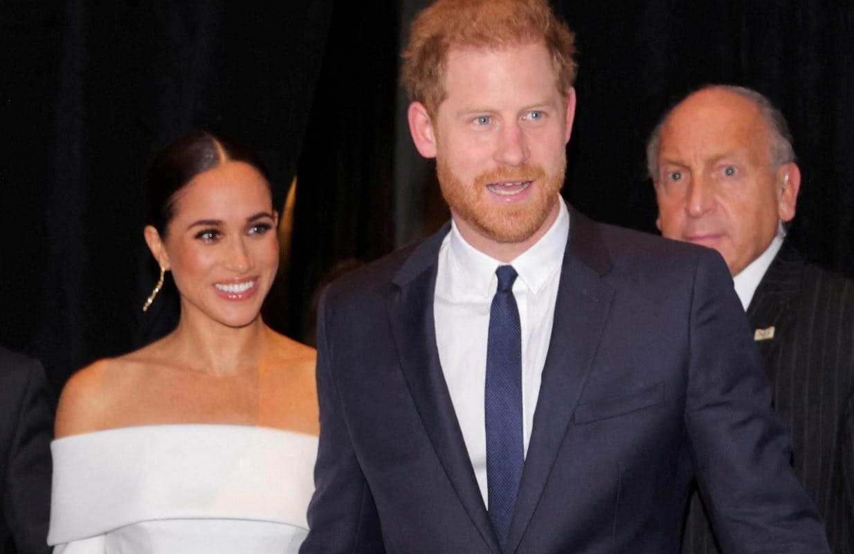 Após ruptura, Harry e Meghan decidem voltar ao Reino Unido, diz site