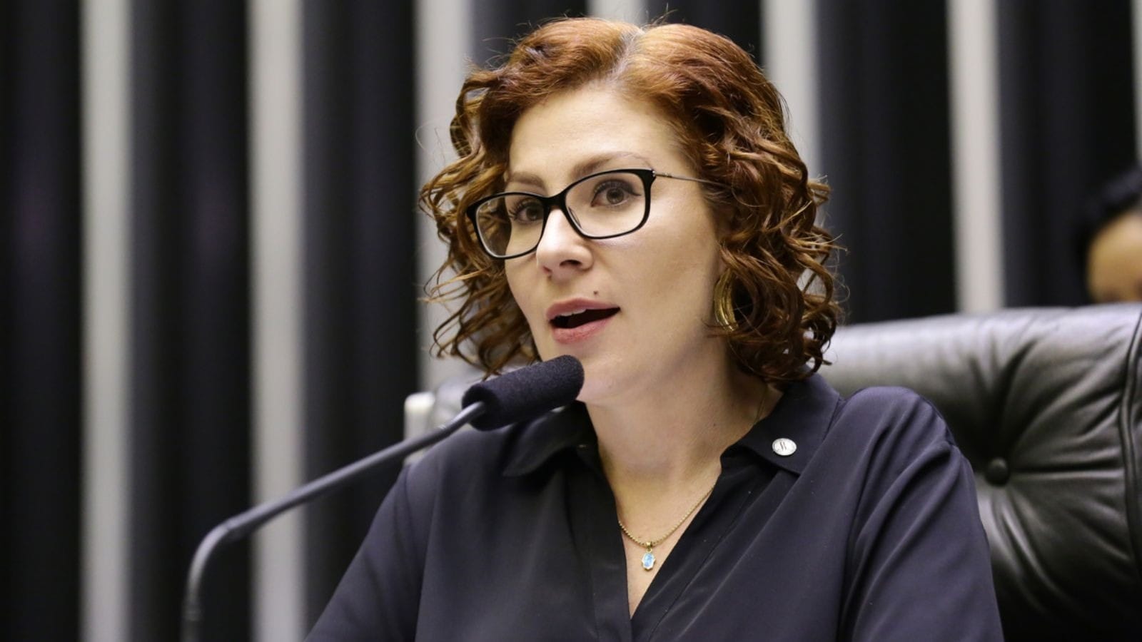 Por unanimidade, STF condena Carla Zambelli a 10 anos de prisão e perda de mandato