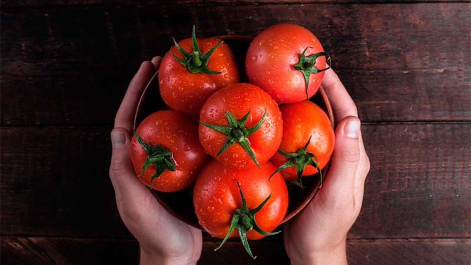 Tomate, café moído e leite puxam a inflação de abril, aponta IBGE