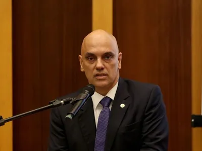Moraes recua de decisão em que haveria cobrança retroativa do IOF