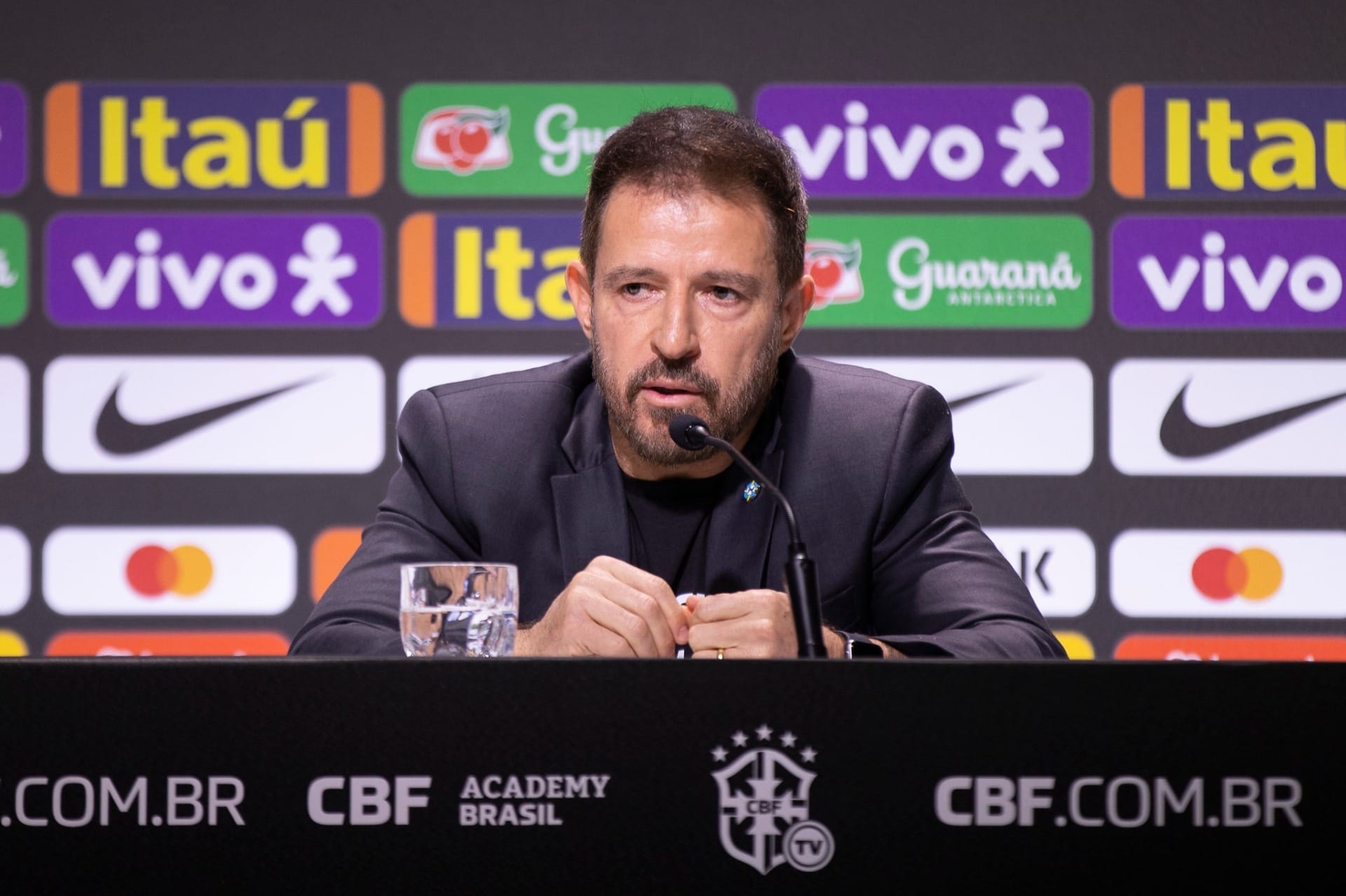 Com 4 estreias, Ramon Menezes convoca Seleção Brasileira para amistosos de junho