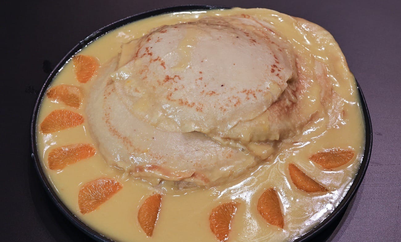 Bolo de crepe com calda de tangerina | Band Receitas
