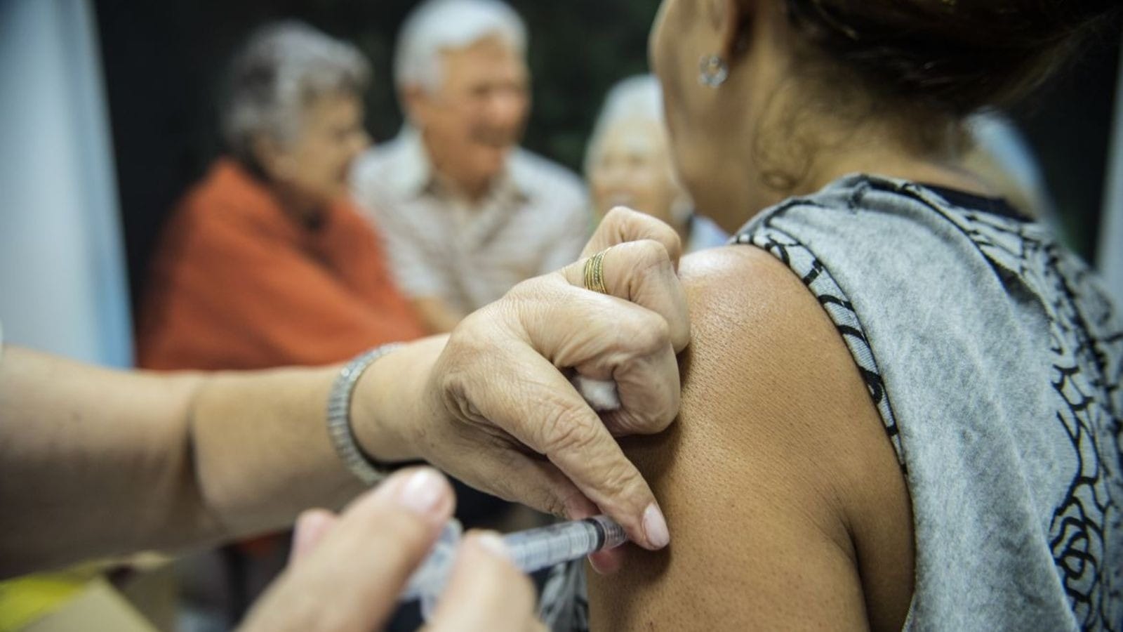 Governo de SP prorroga campanha de vacinação contra a gripe até 30 de junho