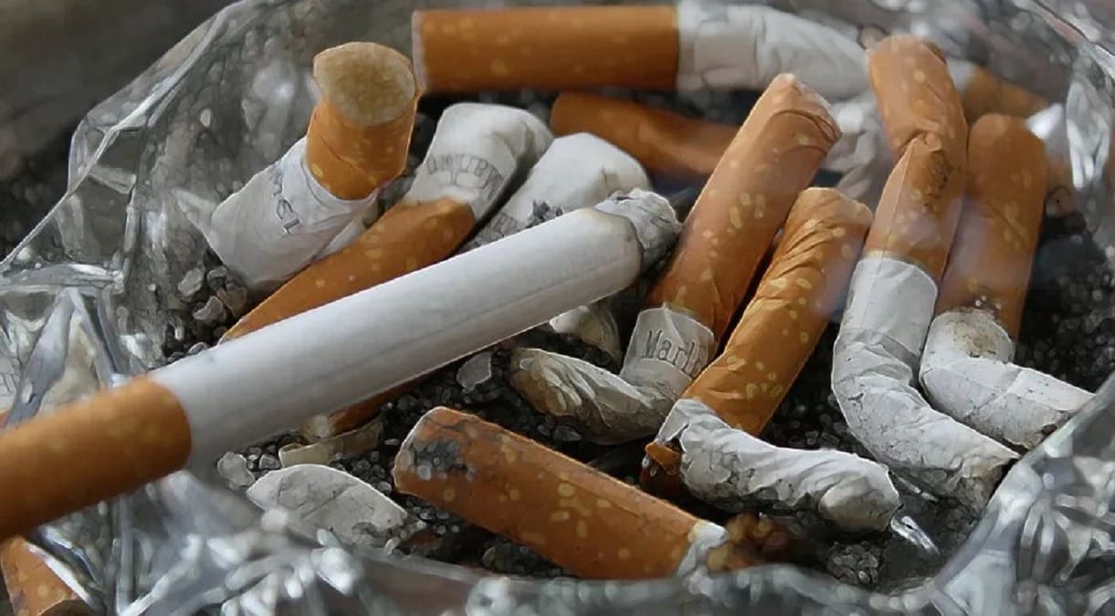 Estudo compara consumo de ultraprocessados ao tabagismo; entenda