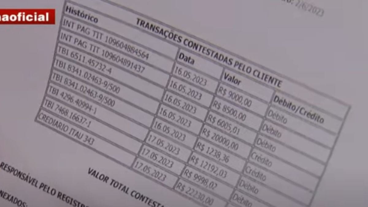Aposentada perde R$ 65 mil em golpe do 0800; banco não quer devolver valores